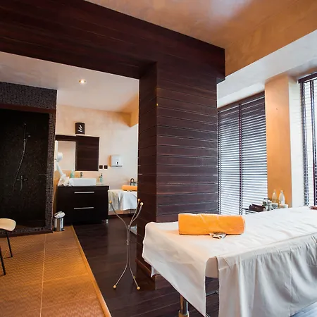 Marina Club Apart Otel 4*