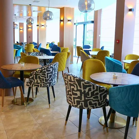 Apart Otel Marina Club 4*