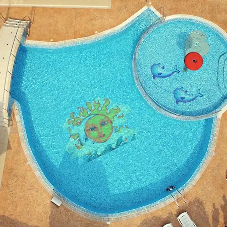 Marina Club Aparthotel