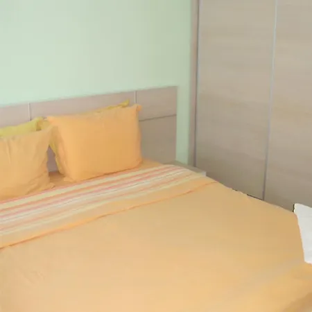 Marina Club Aparthotel